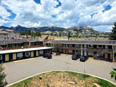 Coyote Mountain Lodge
