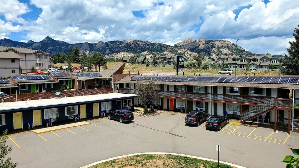Coyote Mountain Lodge