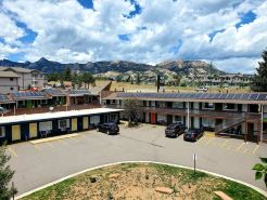 Coyote Mountain Lodge