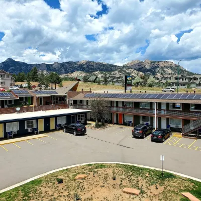 Coyote Mountain Lodge Hotels near Estes Park / Rocky Mountain National Park KOA Holiday