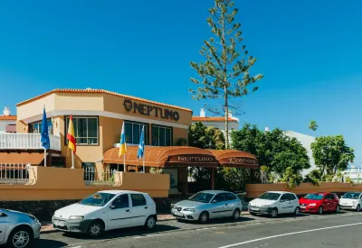 Aparthotel Neptuno Costadeje Hotels in Arona