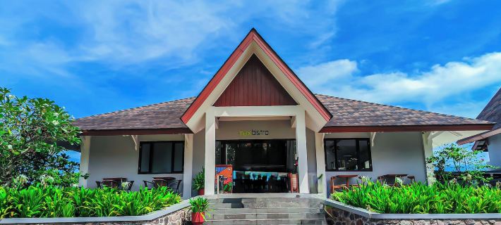 The West Cove Hotel Hoteles en Serang