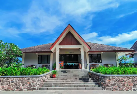 The West Cove Hotel Отели в г. 