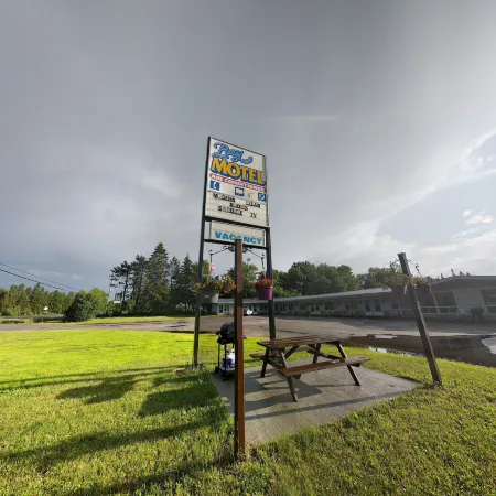 Bay Motel