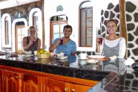 Hotel Coloma Galapagos - breakfast