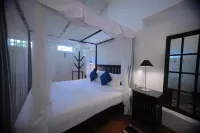 Olanda Private Beach Villa - balcony