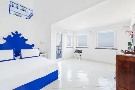 La Divina Amalfi Coast