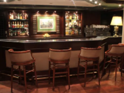 希爾高級套房酒店 亞鬆森酒店