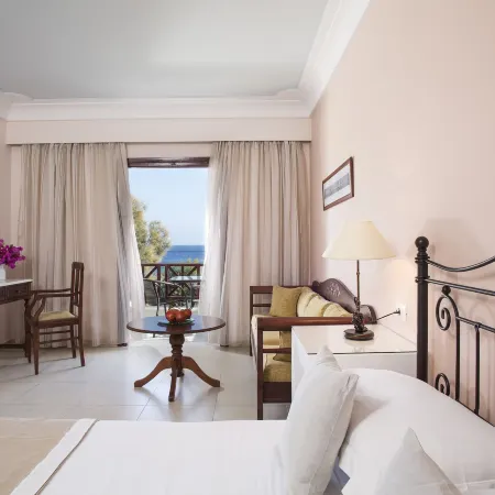 Veggera Beach Hotel Отели рядом с достопримечательностью «Пляж Перисса»