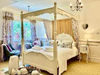 Storrs Gate House Hotels in Bowness-on-Windermere