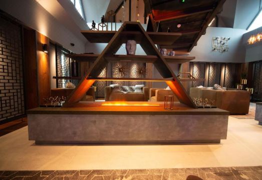 3. 케이브 호텔 &..