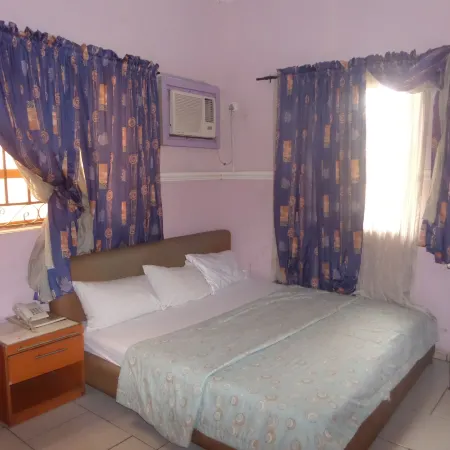 Aneio Hotel