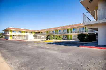 Marifah Inn Sweetwater Отели в г. Роско