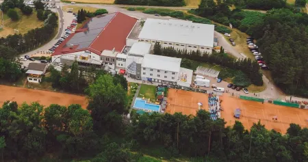 Sporthotel Kurz Отели в г. Ритцинг