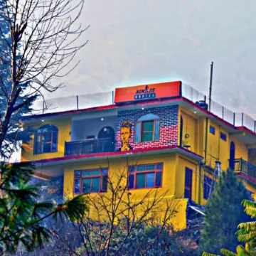 Nomads Hostel