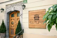 Apartments Hiša Pod Gradom Hotels near Ljubljana Railway Station