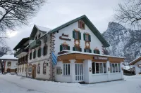 Zum Turm - Akzent Hotel - Carola Glas GmbH Hotels in der Nähe von Ettaler Klostermarkt