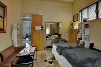 Sunrock Guesthouse - Spa