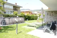 加爾達日與月民宿