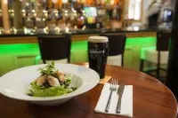 Kilmorey Arms Hotel - Baarit