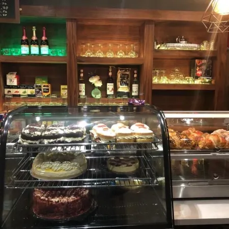 Eagle Hotel Luton Airport