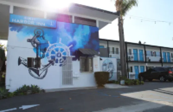 洛杉磯聖佩德羅港口的客人港灣旅館