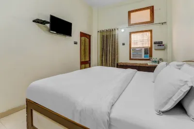 Hotel K V Palace