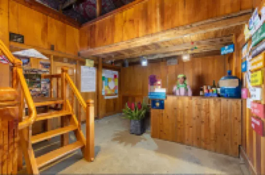 Zizi Homestay and Trekking - Hostel