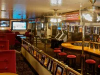 Madison Manor Boutique Hotel Hotels near Robarts Library