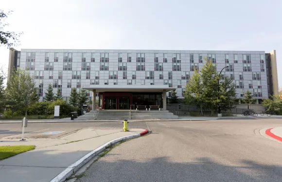 卡爾加里大學住宿酒店及活動