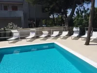 La Villa Della Meda - مسبح