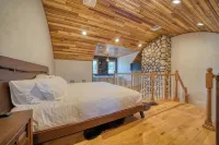 The Haüs Windham - Spacious Suites, Hot Tub, Mountain Views! - balcony