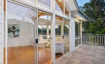 Blairgowrie Beachside Retreat Solar Heated Pool