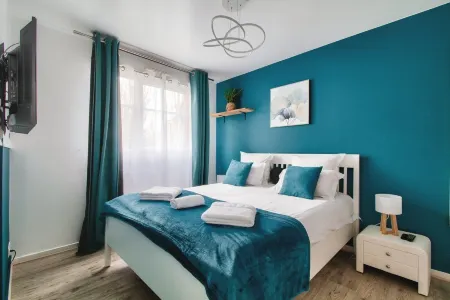 123Home-Loft & Spa Отели в г. Монтеврен