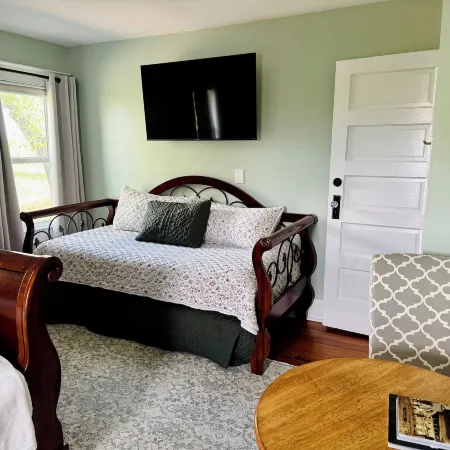 Hudson House Bed and Breakfast