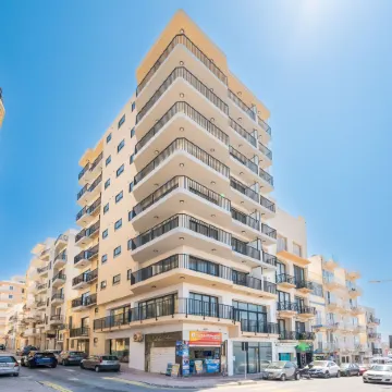 Islet Seafront Apartment Corner Terrace