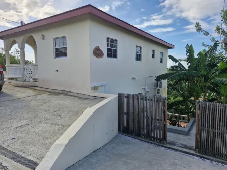 Micoud - 2-Bedroom Villa - Pool - Free Parking