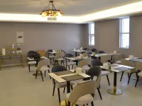 利雅得會展中心斯瑪雅公寓飯店 阿卜杜拉國王路步道附近的飯店