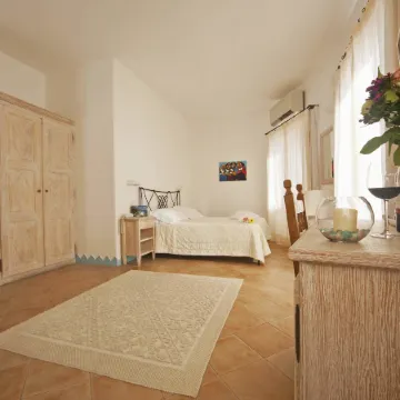 BUE Marino Hotel & Rooftop Bar