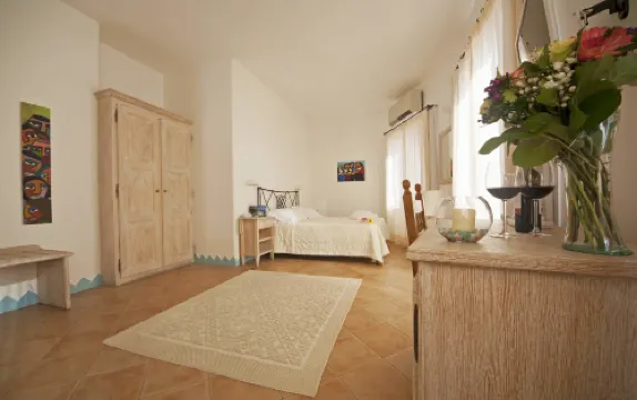 BUE Marino Hotel & Rooftop Bar