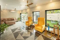 Lime Tree Hotel & One Bed Room Serviced Apartment - Noida Next to Sector 50 Metro with Party Venue