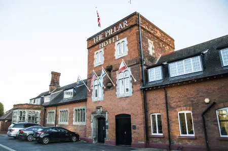 The Pillar Hotel Отели в г. Барнет