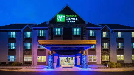 Holiday Inn Express & Suites Wyomissing