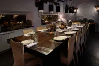 A Casa do Governador Hotels in Canaviais