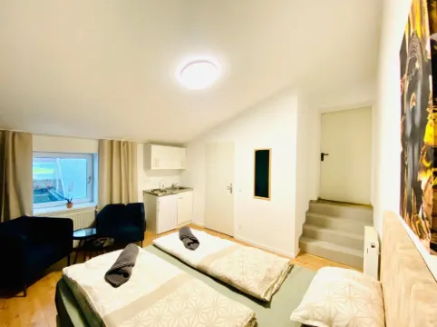 8 สตูดิโอส์ วิท เทอเรซ อิน มาร์กาเรเทน