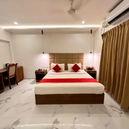 YAM HOTEL