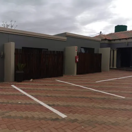 Thavhani Guest House