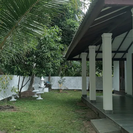 ISORA TRANSIT VILLA