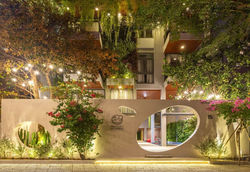 다낭 사나옌 빌라 근처 미케 비치의 전경