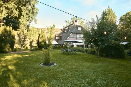 Meinsbur Boutique Hotel Отели в г. Буххольц-ин-дер-Нордхайде